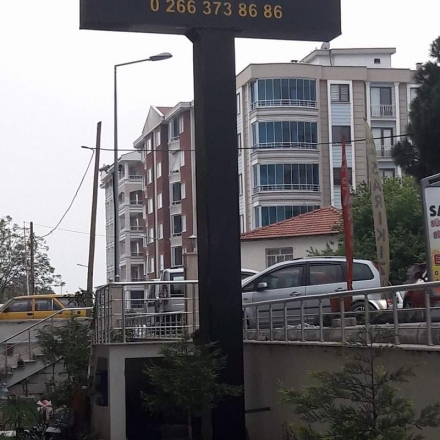 sarikizsürücükursu_isiklikompozitoymatotemtabela